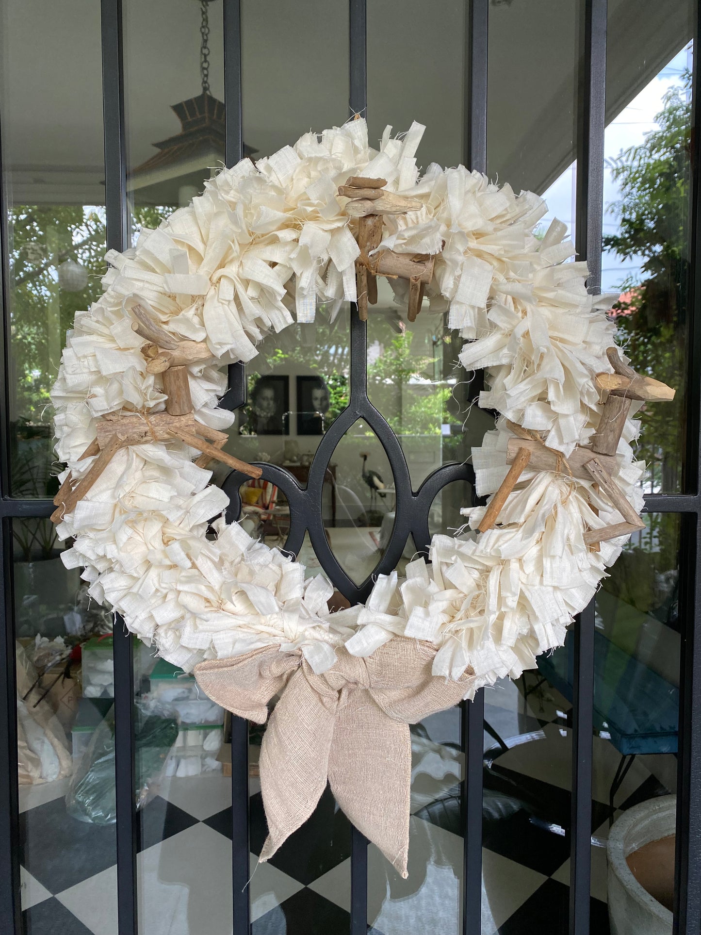 SMALL WREATH WITH 3 REINDEERS