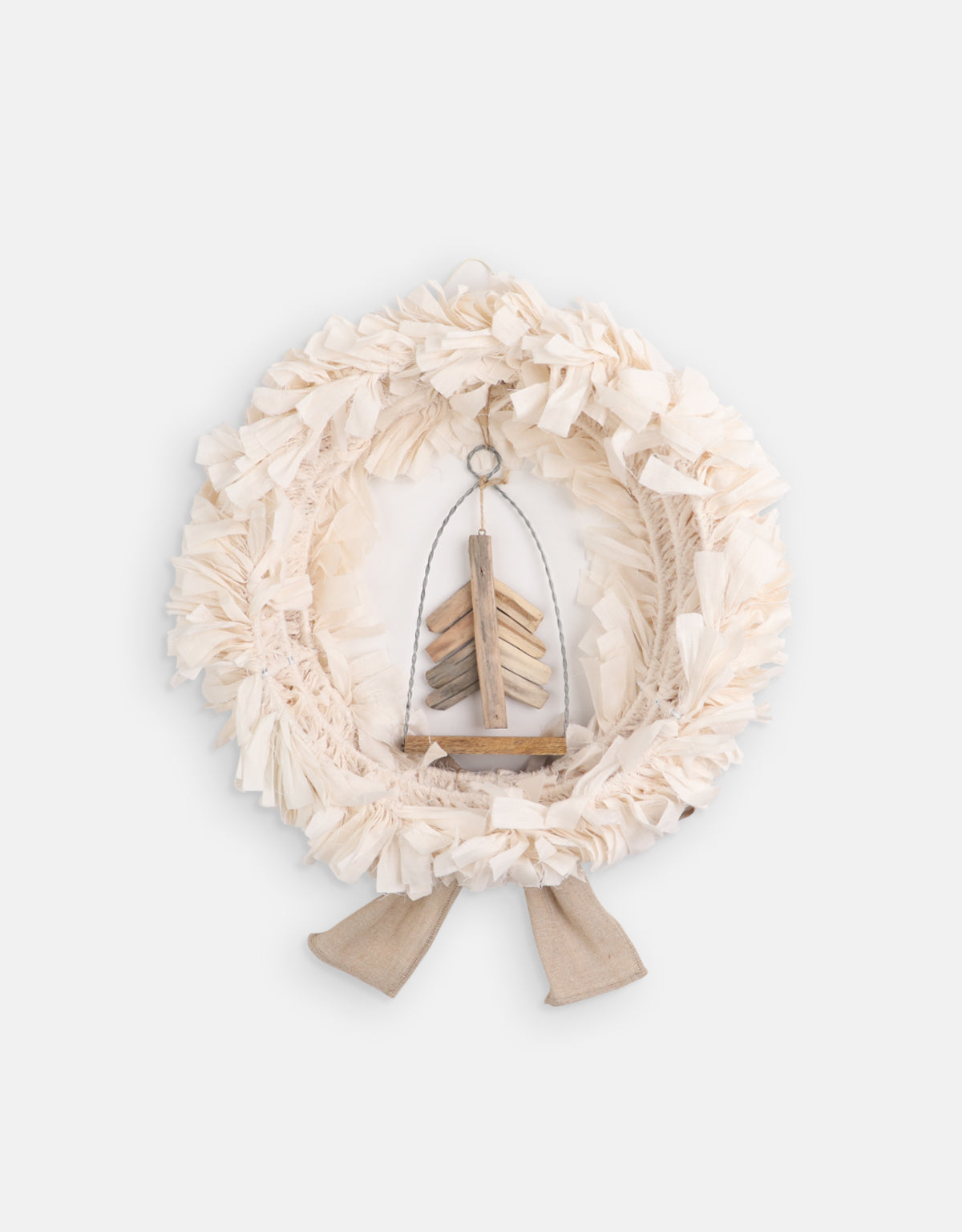 SMALL WREATH WITH XMAS TREE ORNAMENT